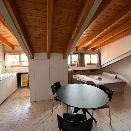 Loft Con Vista A 10 Minuti Dal Duomo * מילאנו